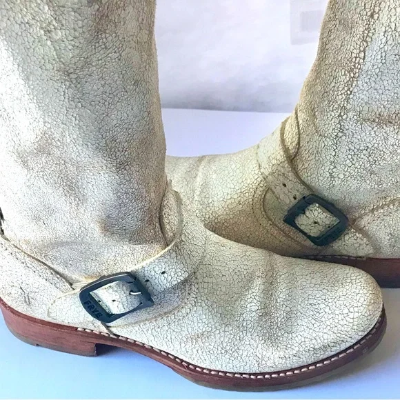 Size 7 / FRYE Leather Moto Boots / Cream Crackled-Distressed Look - Picture 1 of 15